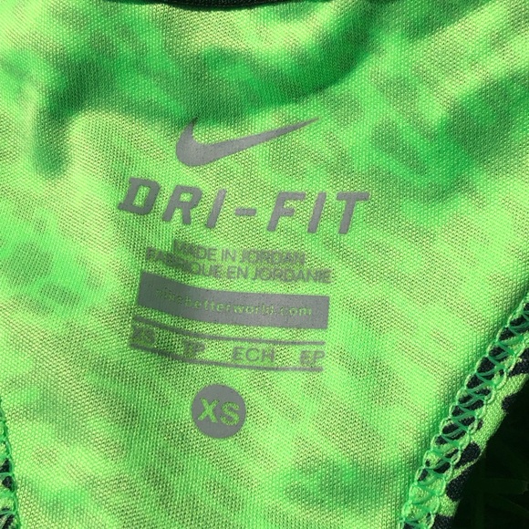 3 Tops 1 Nike, 1 Lucy, 1 Kyodan XS/S - Picture 3 of 6